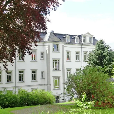 Willa Moderne In Borstendorf Mit Park *