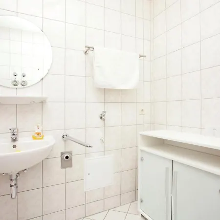 Moderne In Borstendorf Mit Park Leubsdorf