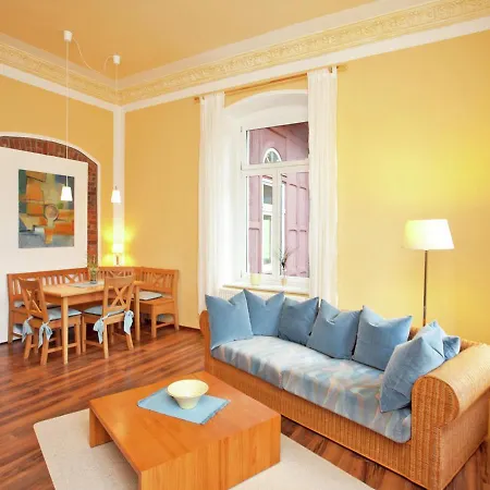 Moderne In Borstendorf Mit Park Willa